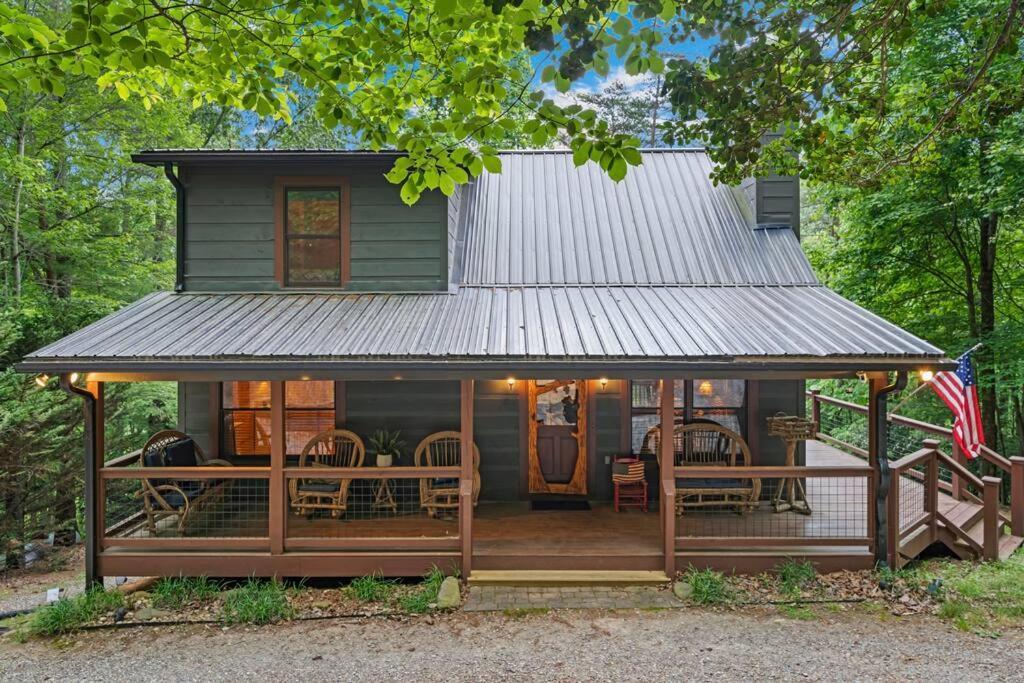 Holiday home Lakeside Retreat Hot Tub Fishing Hiking