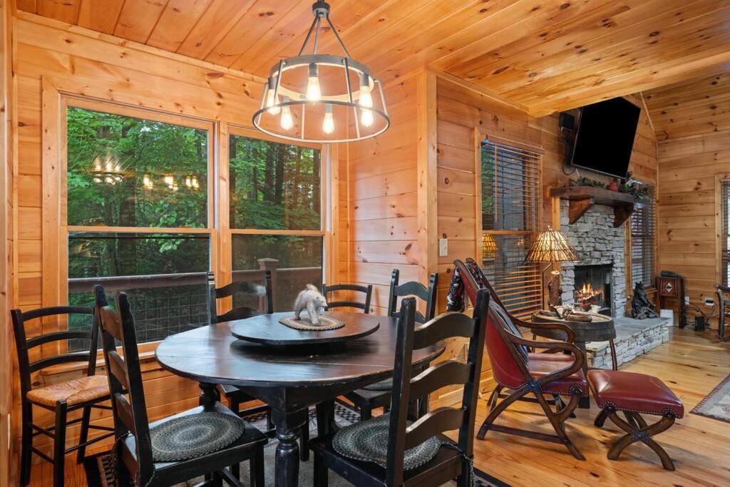 Holiday home Lakeside Retreat Hot Tub Fishing Hiking