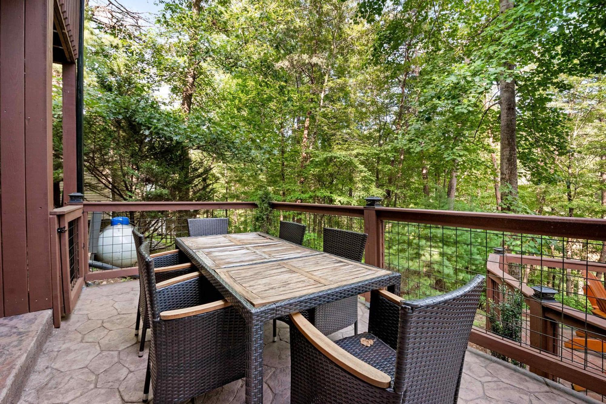 Holiday home Lakeside Retreat Hot Tub Fishing Hiking